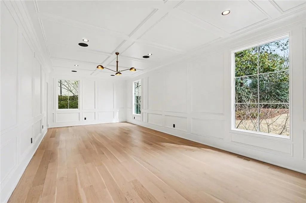 3206 Arden Road, Atlanta, Georgia 30305, 7 Bedrooms Bedrooms, 0 ,6 BathroomsBathrooms,Residential,For Sale,3206 Arden Road,7729698