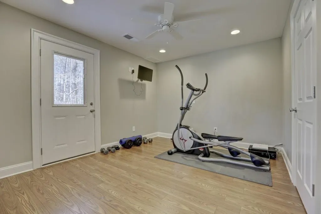 990 Clementstone Drive, Atlanta, Georgia 30342, 4 Bedrooms Bedrooms, ,3 BathroomsBathrooms,Residential,Sold,990 Clementstone Drive,5819326