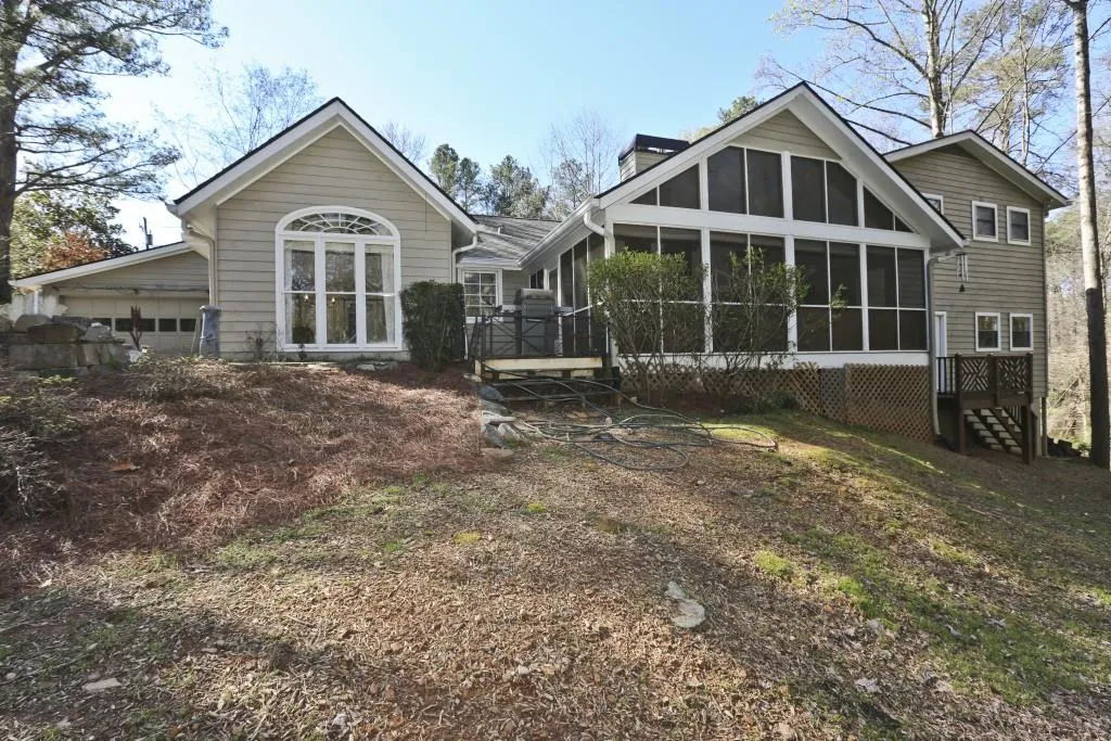 990 Clementstone Drive, Atlanta, Georgia 30342, 4 Bedrooms Bedrooms, ,3 BathroomsBathrooms,Residential,Sold,990 Clementstone Drive,5819326
