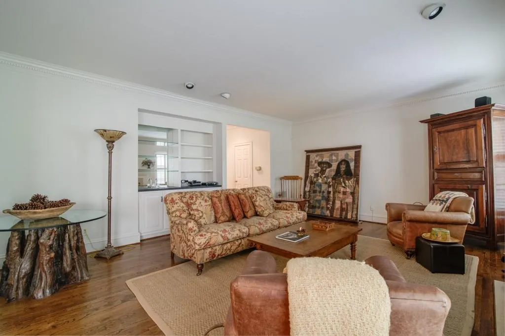 5652 River Oaks Place, Atlanta, Georgia 30327, 3 Bedrooms Bedrooms, ,2 BathroomsBathrooms,Residential,Sold,5652 River Oaks Place,5666796