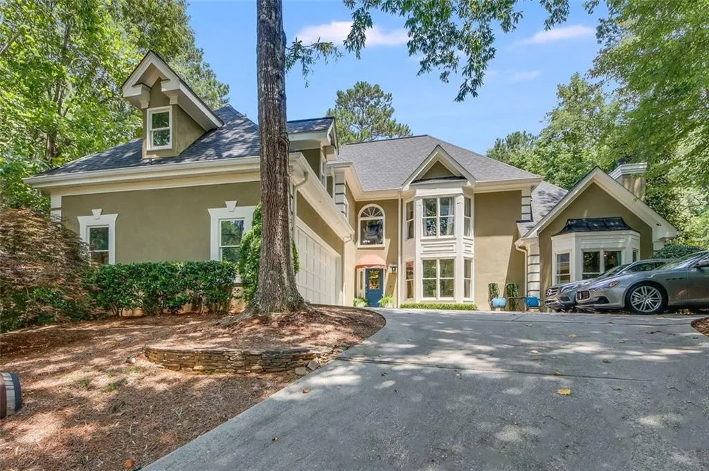 7465 Stoneykirk Close, Sandy Springs, Georgia 30350, 5 Bedrooms Bedrooms, ,4 BathroomsBathrooms,Residential,Sold,7465 Stoneykirk Close,7093179