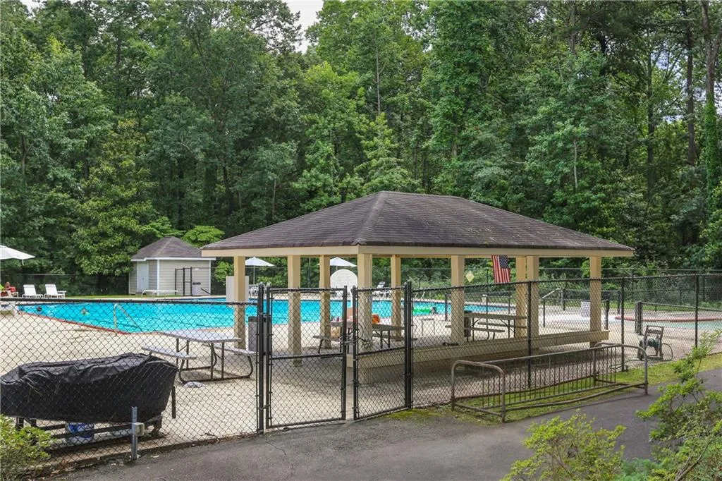 6358 Vernon Woods Drive, Sandy Springs, Georgia 30328, 3 Bedrooms Bedrooms, ,2 BathroomsBathrooms,Residential,Sold,6358 Vernon Woods Drive,6747924