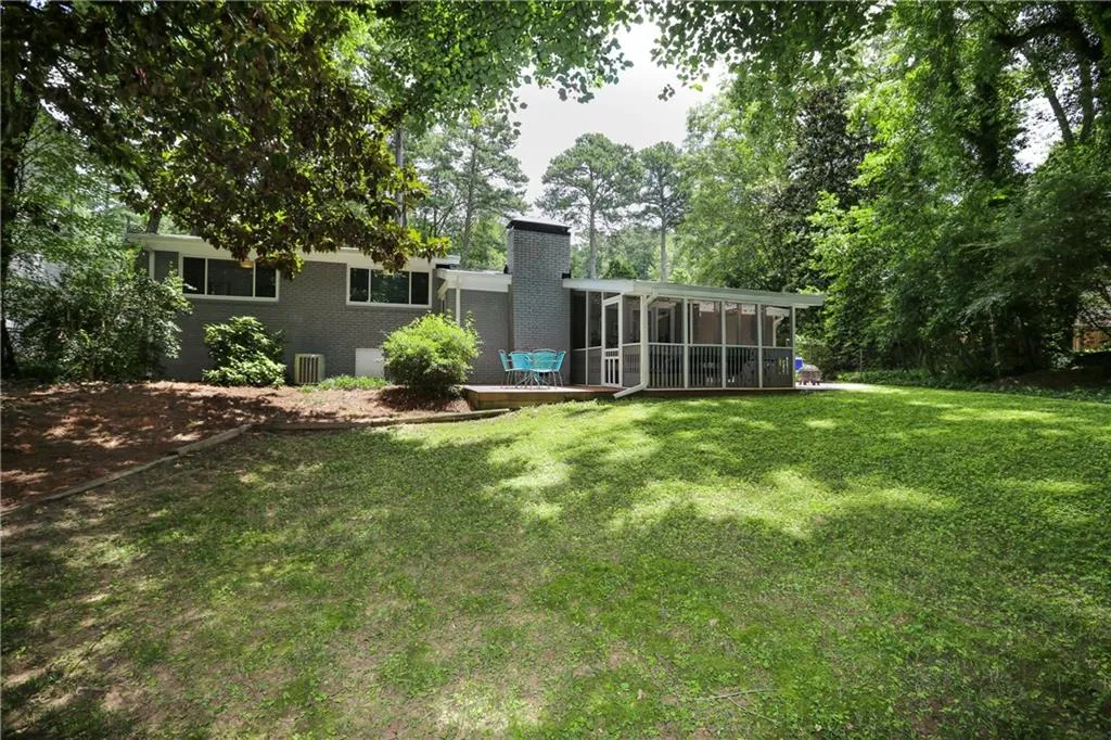 6358 Vernon Woods Drive, Sandy Springs, Georgia 30328, 3 Bedrooms Bedrooms, ,2 BathroomsBathrooms,Residential,Sold,6358 Vernon Woods Drive,6747924