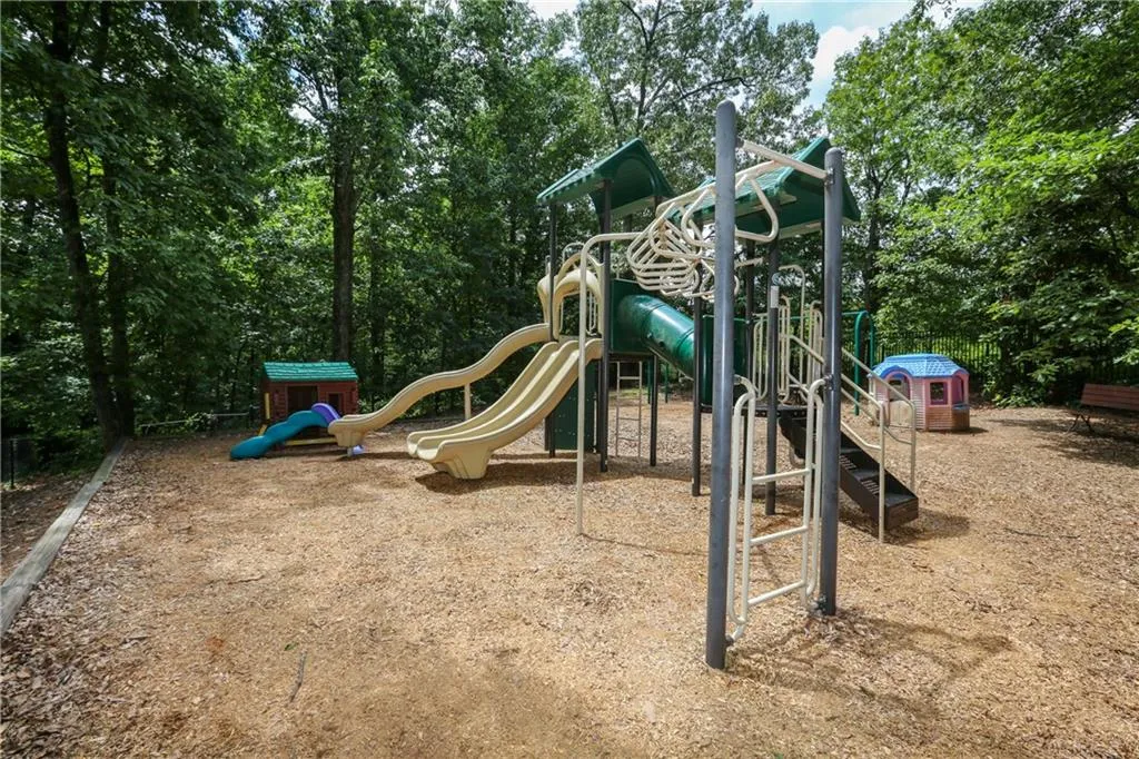6358 Vernon Woods Drive, Sandy Springs, Georgia 30328, 3 Bedrooms Bedrooms, ,2 BathroomsBathrooms,Residential,Sold,6358 Vernon Woods Drive,6747924