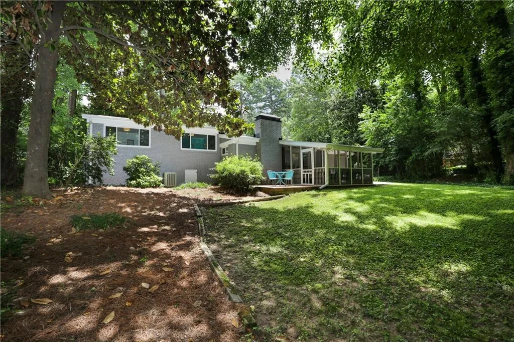 6358 Vernon Woods Drive, Sandy Springs, Georgia 30328, 3 Bedrooms Bedrooms, ,2 BathroomsBathrooms,Residential,Sold,6358 Vernon Woods Drive,6747924