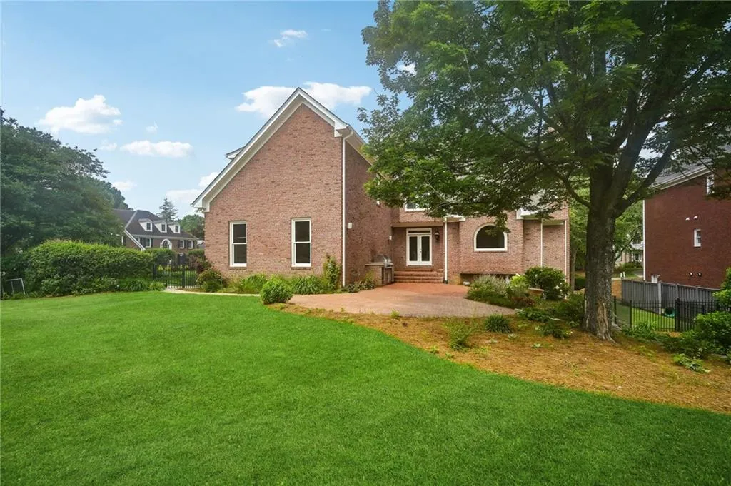 230 Summerhouse Lane, Atlanta, Georgia 30350, 5 Bedrooms Bedrooms, ,5 BathroomsBathrooms,Residential,Sold,230 Summerhouse Lane,7582731