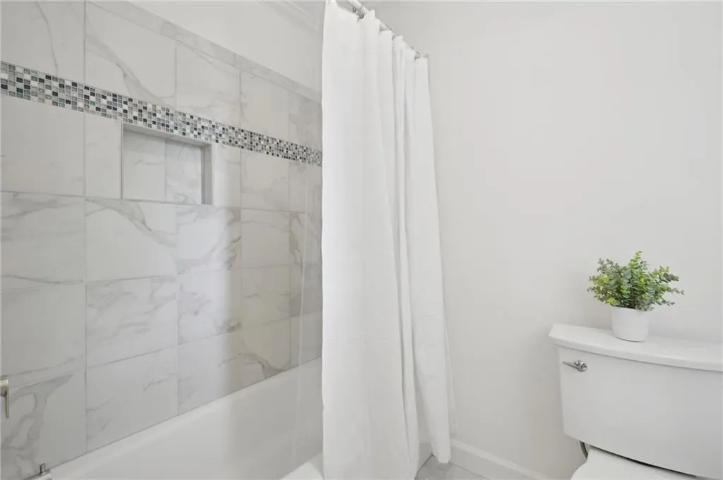 230 Summerhouse Lane, Atlanta, Georgia 30350, 5 Bedrooms Bedrooms, ,5 BathroomsBathrooms,Residential,Sold,230 Summerhouse Lane,7582731