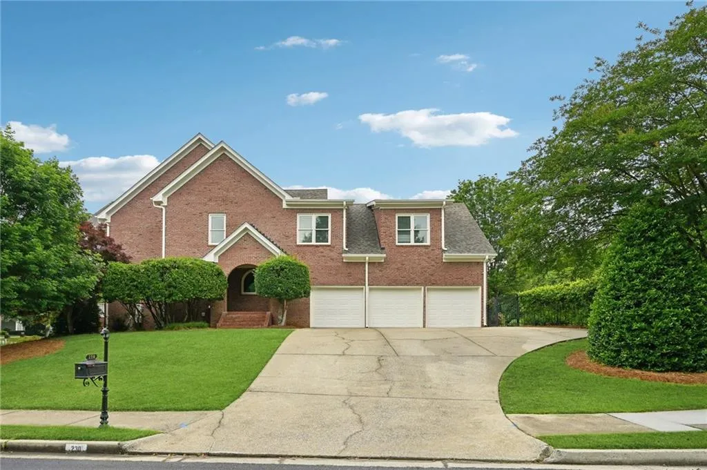 230 Summerhouse Lane, Atlanta, Georgia 30350, 5 Bedrooms Bedrooms, ,5 BathroomsBathrooms,Residential,Sold,230 Summerhouse Lane,7582731
