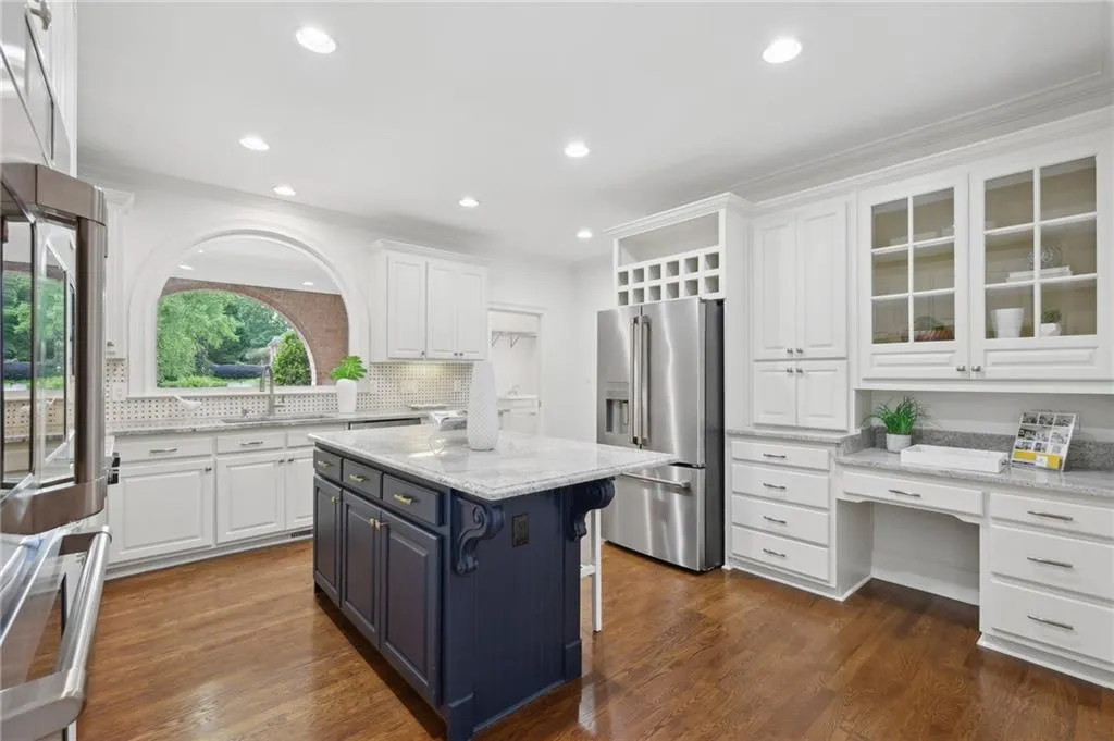 230 Summerhouse Lane, Atlanta, Georgia 30350, 5 Bedrooms Bedrooms, ,5 BathroomsBathrooms,Residential,Sold,230 Summerhouse Lane,7582731