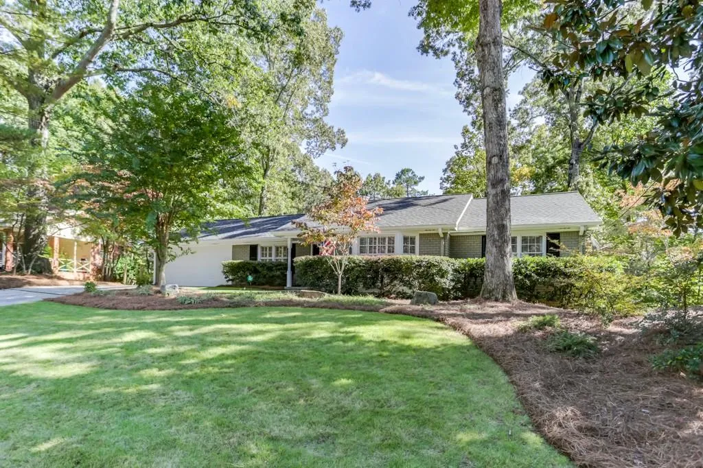 445 Glencourtney Drive, Sandy Springs, Georgia 30328, 4 Bedrooms Bedrooms, ,3 BathroomsBathrooms,Residential,Sold,445 Glencourtney Drive,6095313