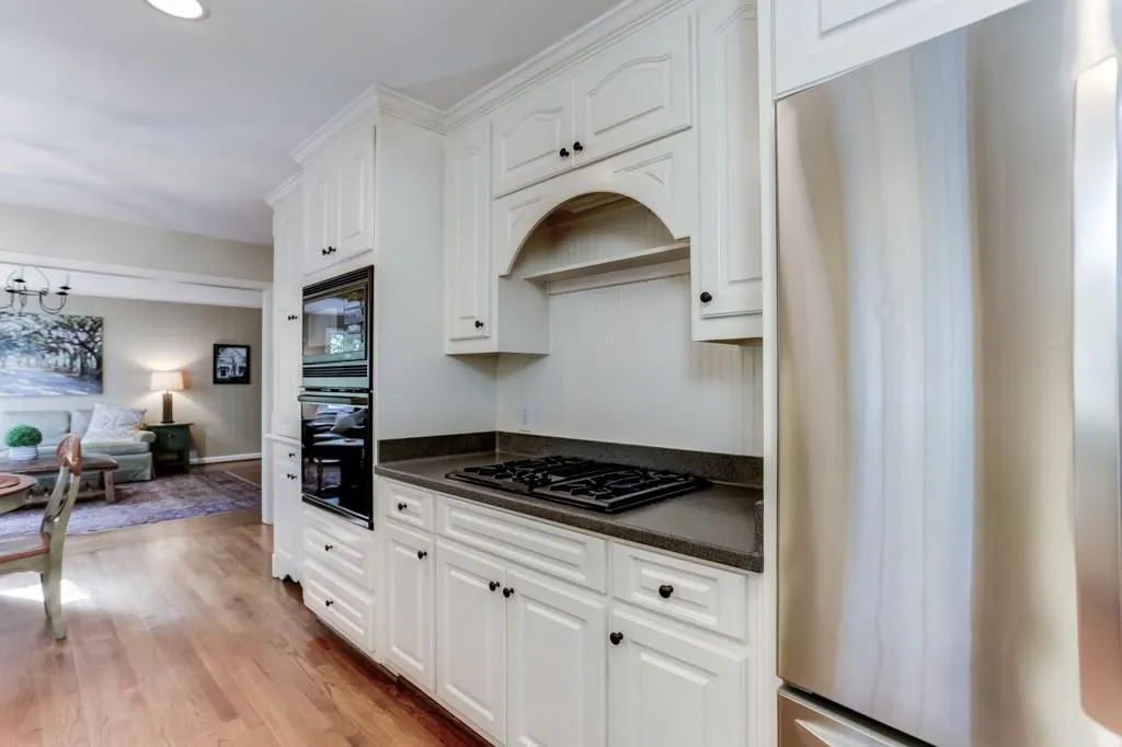 445 Glencourtney Drive, Sandy Springs, Georgia 30328, 4 Bedrooms Bedrooms, ,3 BathroomsBathrooms,Residential,Sold,445 Glencourtney Drive,6095313