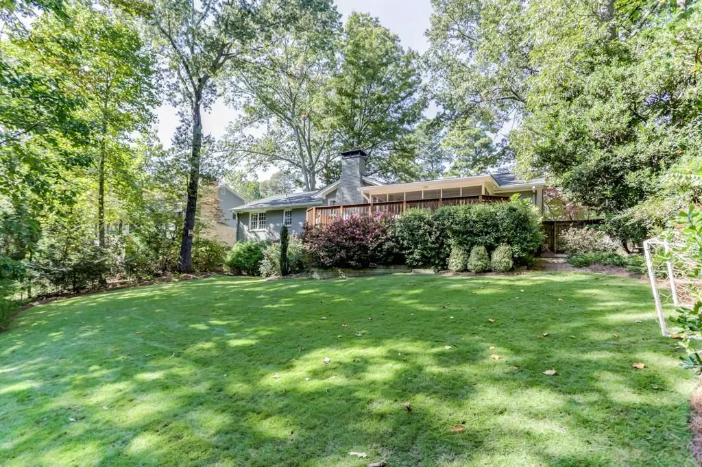 445 Glencourtney Drive, Sandy Springs, Georgia 30328, 4 Bedrooms Bedrooms, ,3 BathroomsBathrooms,Residential,Sold,445 Glencourtney Drive,6095313