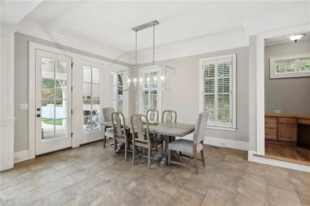 5115 Long Island Drive, Sandy Springs, Georgia 30327, 6 Bedrooms Bedrooms, ,6 BathroomsBathrooms,Residential,Sold,5115 Long Island Drive,7193314