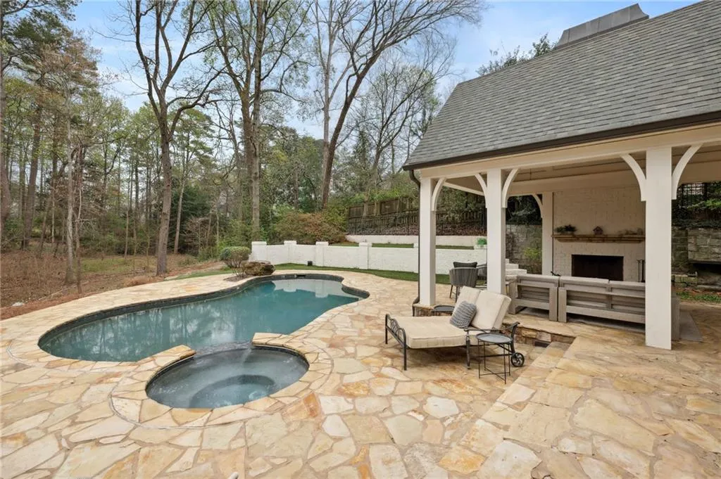 5115 Long Island Drive, Sandy Springs, Georgia 30327, 6 Bedrooms Bedrooms, ,6 BathroomsBathrooms,Residential,Sold,5115 Long Island Drive,7193314