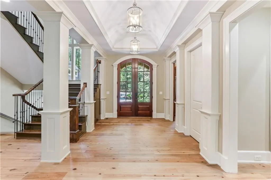 5115 Long Island Drive, Sandy Springs, Georgia 30327, 6 Bedrooms Bedrooms, ,6 BathroomsBathrooms,Residential,Sold,5115 Long Island Drive,7193314