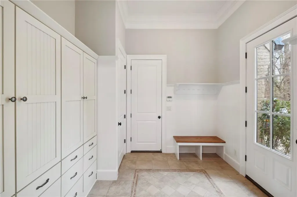 5115 Long Island Drive, Sandy Springs, Georgia 30327, 6 Bedrooms Bedrooms, ,6 BathroomsBathrooms,Residential,Sold,5115 Long Island Drive,7193314