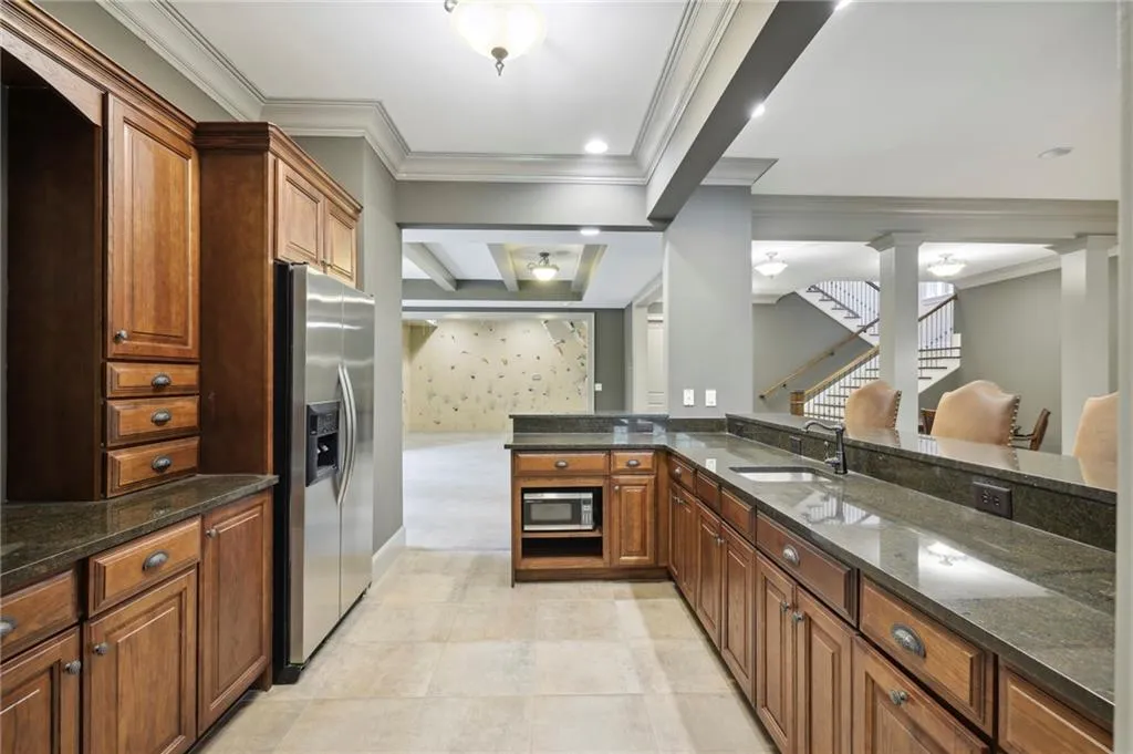 5115 Long Island Drive, Sandy Springs, Georgia 30327, 6 Bedrooms Bedrooms, ,6 BathroomsBathrooms,Residential,Sold,5115 Long Island Drive,7193314