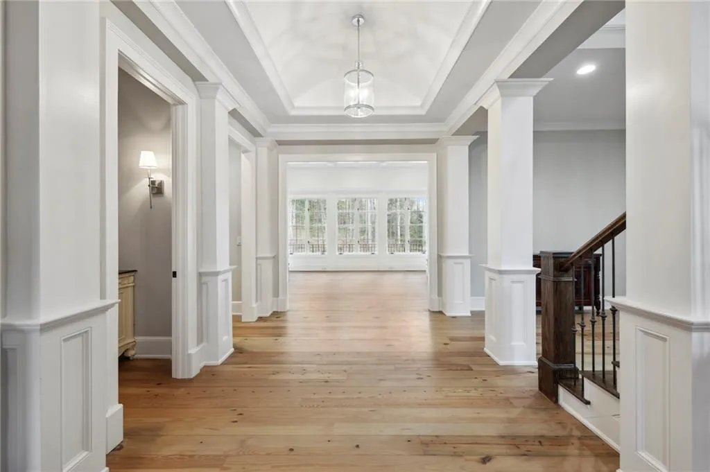 5115 Long Island Drive, Sandy Springs, Georgia 30327, 6 Bedrooms Bedrooms, ,6 BathroomsBathrooms,Residential,Sold,5115 Long Island Drive,7193314