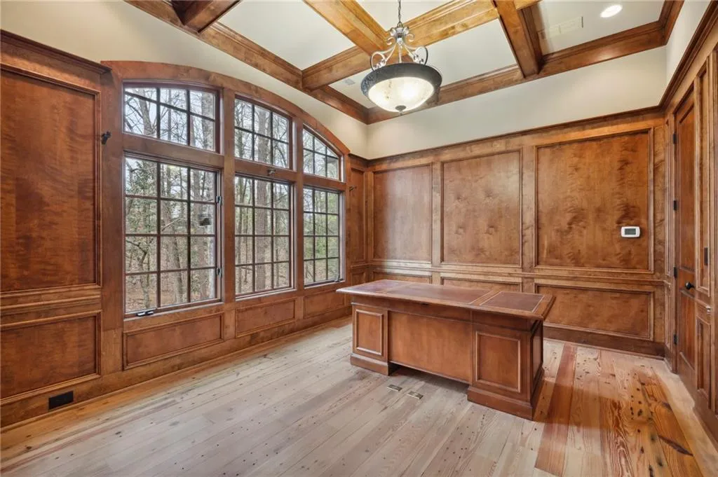 5115 Long Island Drive, Sandy Springs, Georgia 30327, 6 Bedrooms Bedrooms, ,6 BathroomsBathrooms,Residential,Sold,5115 Long Island Drive,7193314