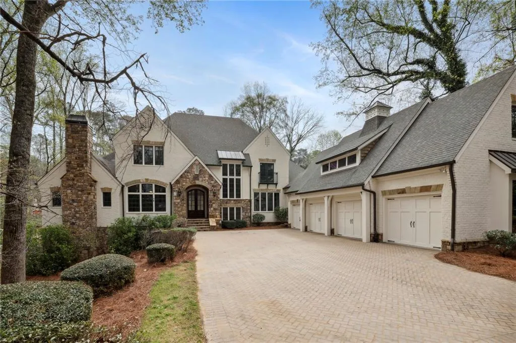 5115 Long Island Drive, Sandy Springs, Georgia 30327, 6 Bedrooms Bedrooms, ,6 BathroomsBathrooms,Residential,Sold,5115 Long Island Drive,7193314