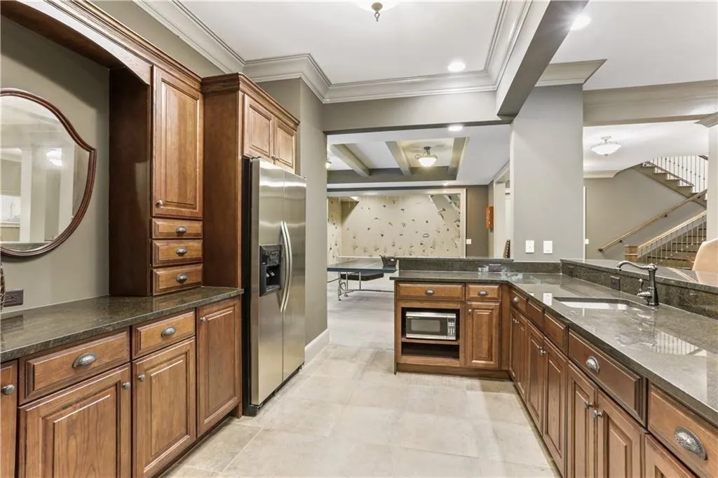 5115 Long Island Drive, Sandy Springs, Georgia 30327, 6 Bedrooms Bedrooms, ,6 BathroomsBathrooms,Residential,Sold,5115 Long Island Drive,7193314