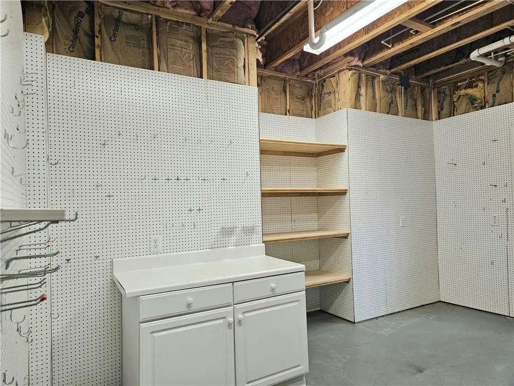 5115 Long Island Drive, Sandy Springs, Georgia 30327, 6 Bedrooms Bedrooms, ,6 BathroomsBathrooms,Residential,Sold,5115 Long Island Drive,7193314