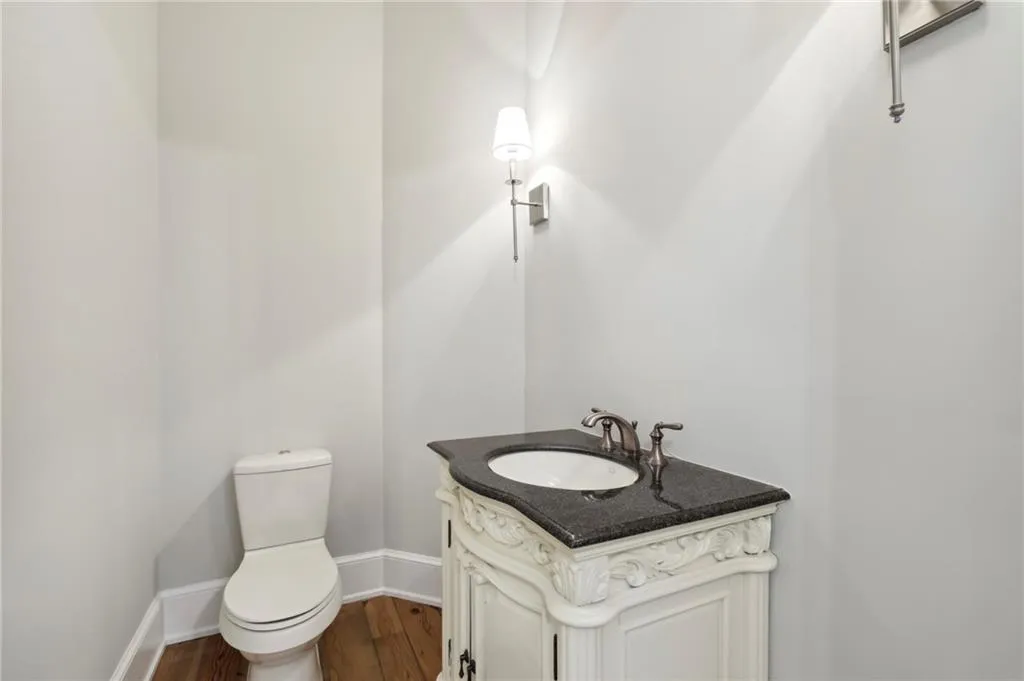 5115 Long Island Drive, Sandy Springs, Georgia 30327, 6 Bedrooms Bedrooms, ,6 BathroomsBathrooms,Residential,Sold,5115 Long Island Drive,7193314