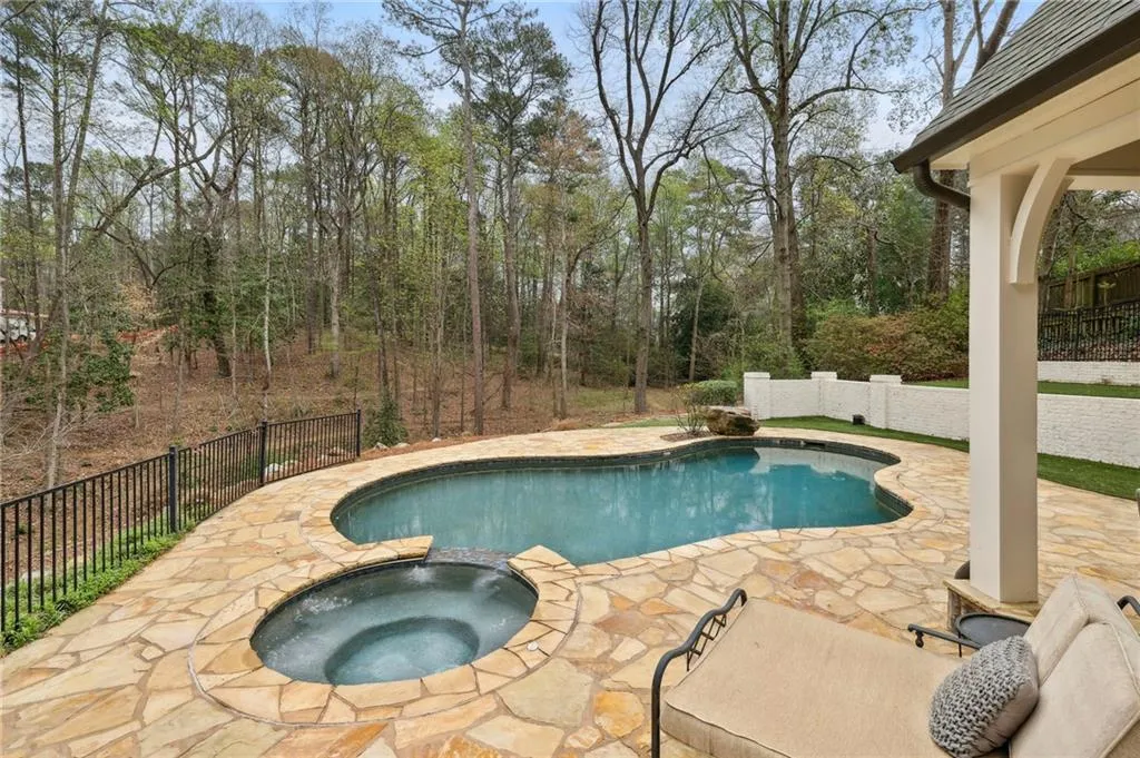 5115 Long Island Drive, Sandy Springs, Georgia 30327, 6 Bedrooms Bedrooms, ,6 BathroomsBathrooms,Residential,Sold,5115 Long Island Drive,7193314