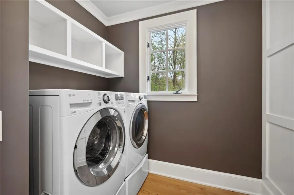 5115 Long Island Drive, Sandy Springs, Georgia 30327, 6 Bedrooms Bedrooms, ,6 BathroomsBathrooms,Residential,Sold,5115 Long Island Drive,7193314