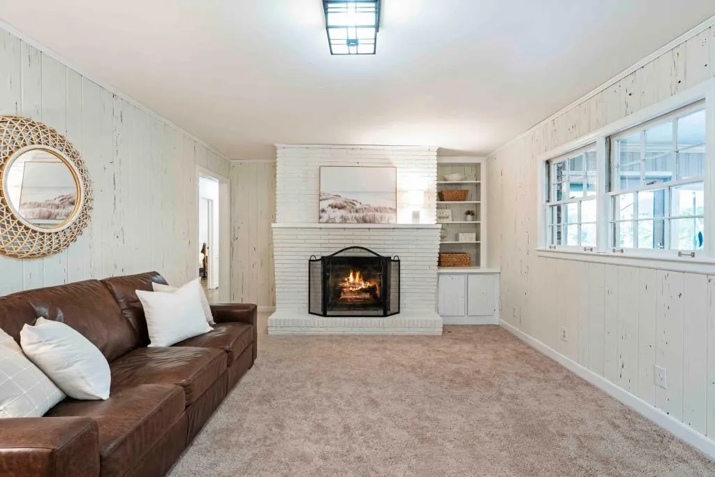 75 Wyndham Drive, Sandy Springs, Georgia 30328, 4 Bedrooms Bedrooms, ,3 BathroomsBathrooms,Residential,Sold,75 Wyndham Drive,6944137