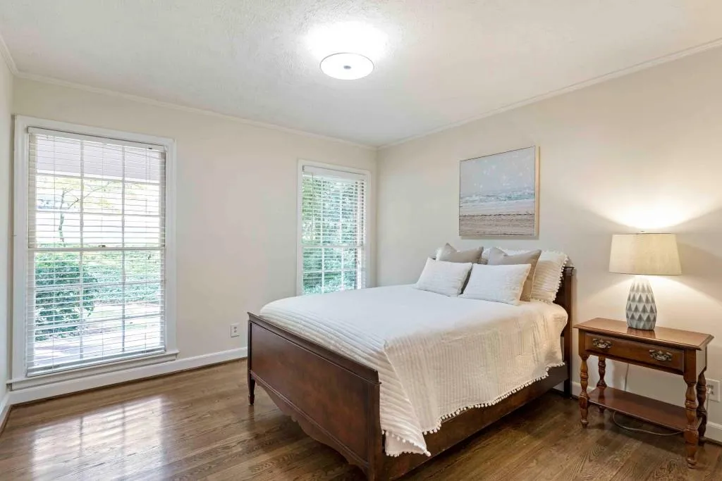 75 Wyndham Drive, Sandy Springs, Georgia 30328, 4 Bedrooms Bedrooms, ,3 BathroomsBathrooms,Residential,Sold,75 Wyndham Drive,6944137