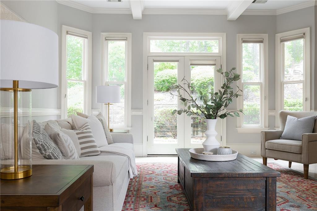 7882 Stratford Lane, Sandy Springs, Georgia 30350, 5 Bedrooms Bedrooms, ,5 BathroomsBathrooms,Residential,Sold,7882 Stratford Lane,7259359