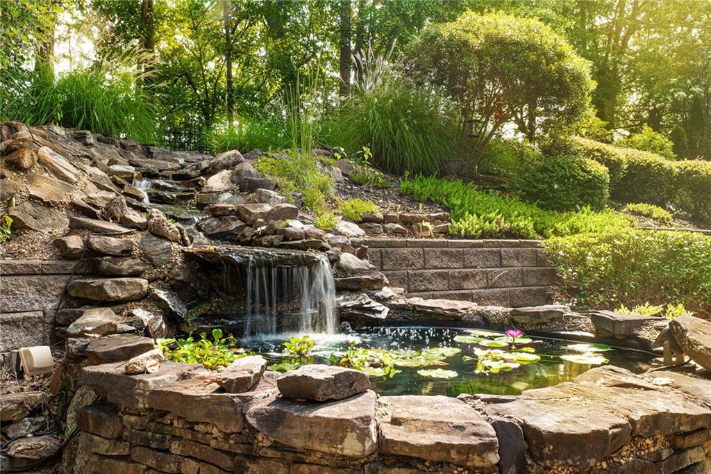 7882 Stratford Lane, Sandy Springs, Georgia 30350, 5 Bedrooms Bedrooms, ,5 BathroomsBathrooms,Residential,Sold,7882 Stratford Lane,7259359