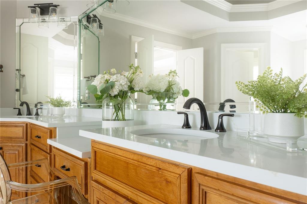 7882 Stratford Lane, Sandy Springs, Georgia 30350, 5 Bedrooms Bedrooms, ,5 BathroomsBathrooms,Residential,Sold,7882 Stratford Lane,7259359