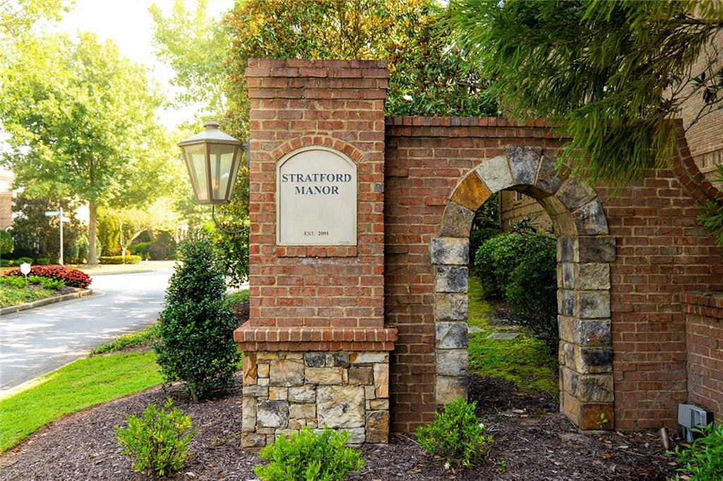 7882 Stratford Lane, Sandy Springs, Georgia 30350, 5 Bedrooms Bedrooms, ,5 BathroomsBathrooms,Residential,Sold,7882 Stratford Lane,7259359