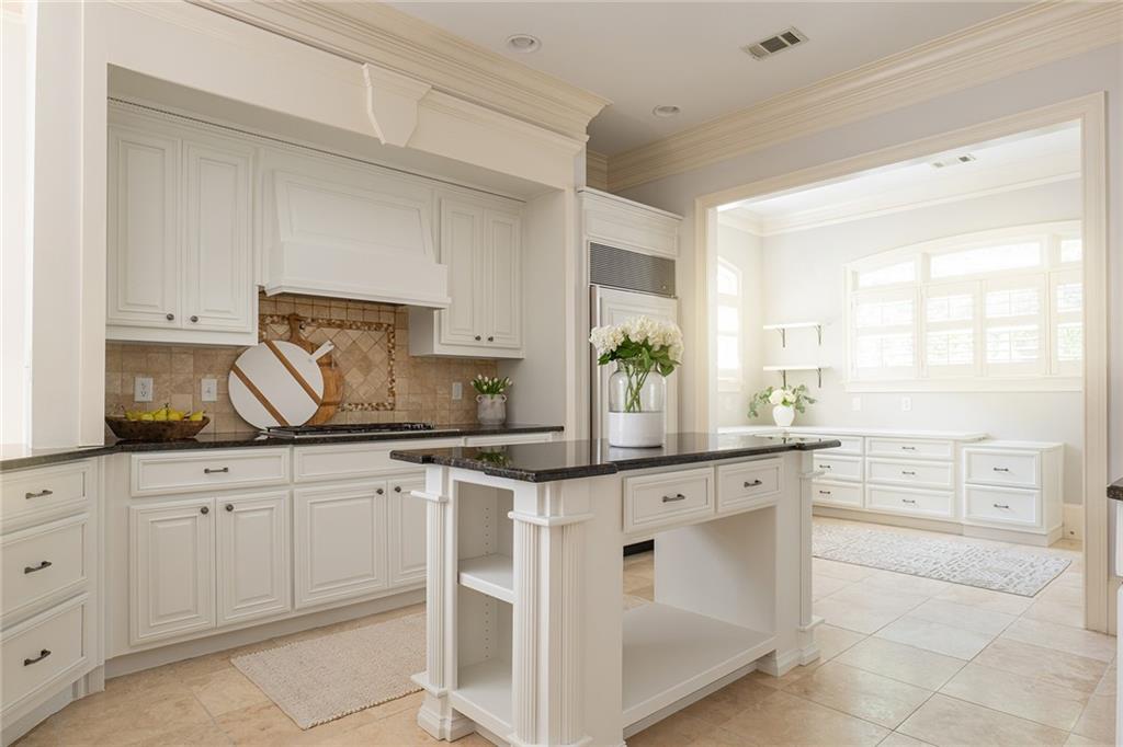 7882 Stratford Lane, Sandy Springs, Georgia 30350, 5 Bedrooms Bedrooms, ,5 BathroomsBathrooms,Residential,Sold,7882 Stratford Lane,7259359