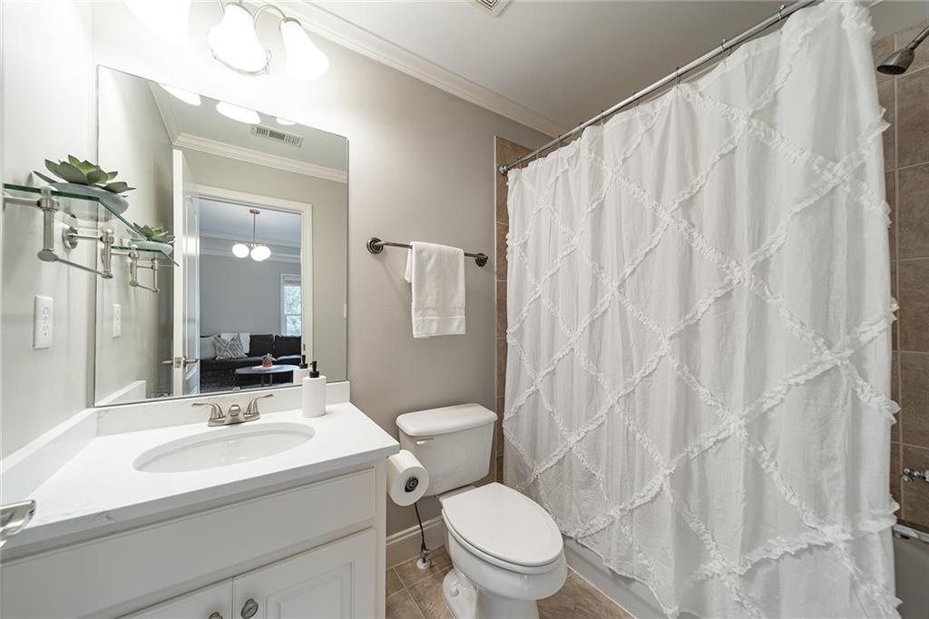 7882 Stratford Lane, Sandy Springs, Georgia 30350, 5 Bedrooms Bedrooms, ,5 BathroomsBathrooms,Residential,Sold,7882 Stratford Lane,7259359