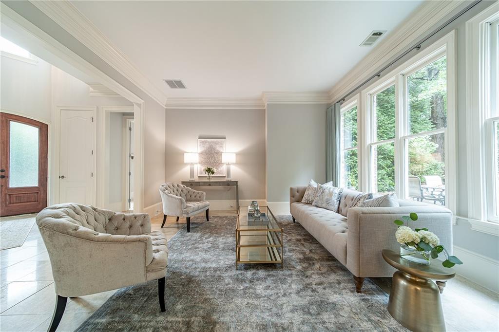 7882 Stratford Lane, Sandy Springs, Georgia 30350, 5 Bedrooms Bedrooms, ,5 BathroomsBathrooms,Residential,Sold,7882 Stratford Lane,7259359