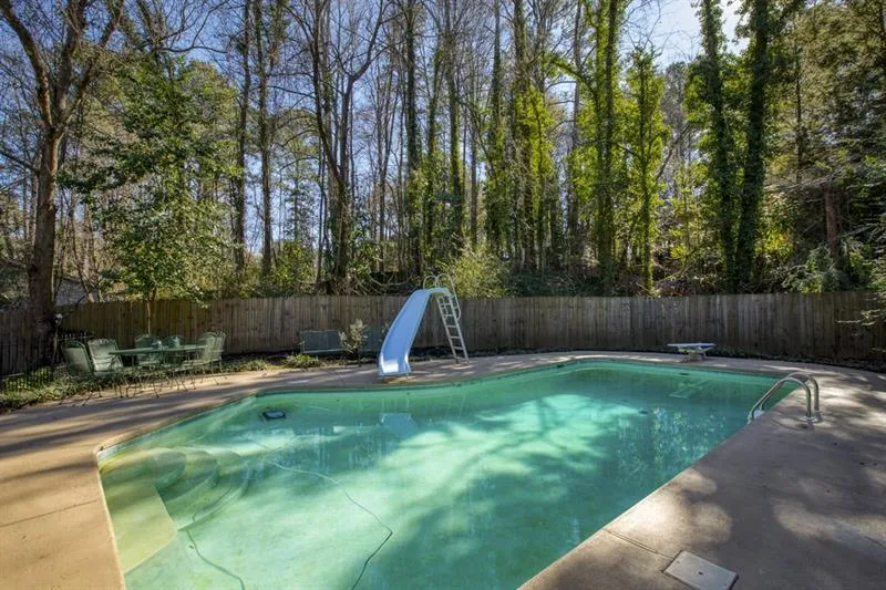 205 Stone Mill Trail, Sandy Springs, Georgia 30328, 4 Bedrooms Bedrooms, ,4 BathroomsBathrooms,Residential,Sold,205 Stone Mill Trail,6739888