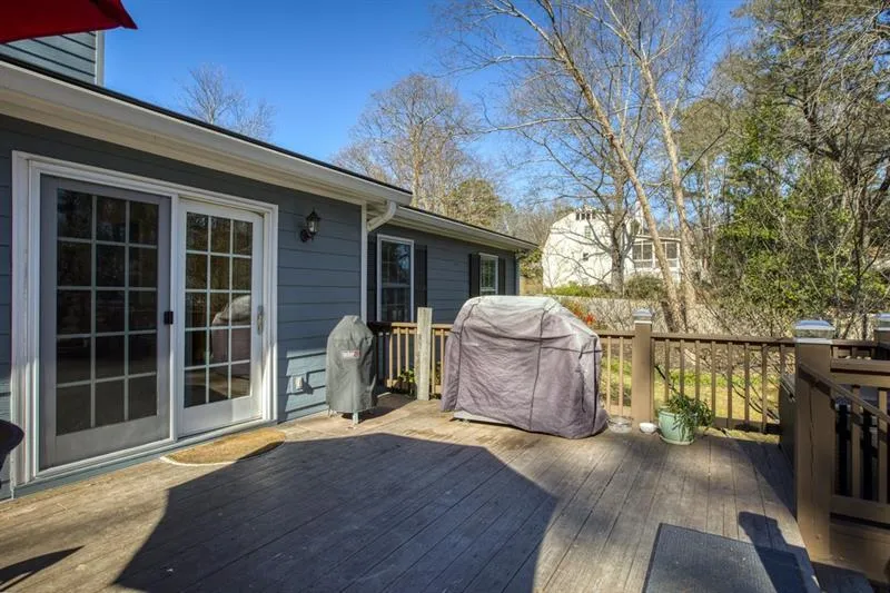 205 Stone Mill Trail, Sandy Springs, Georgia 30328, 4 Bedrooms Bedrooms, ,4 BathroomsBathrooms,Residential,Sold,205 Stone Mill Trail,6739888