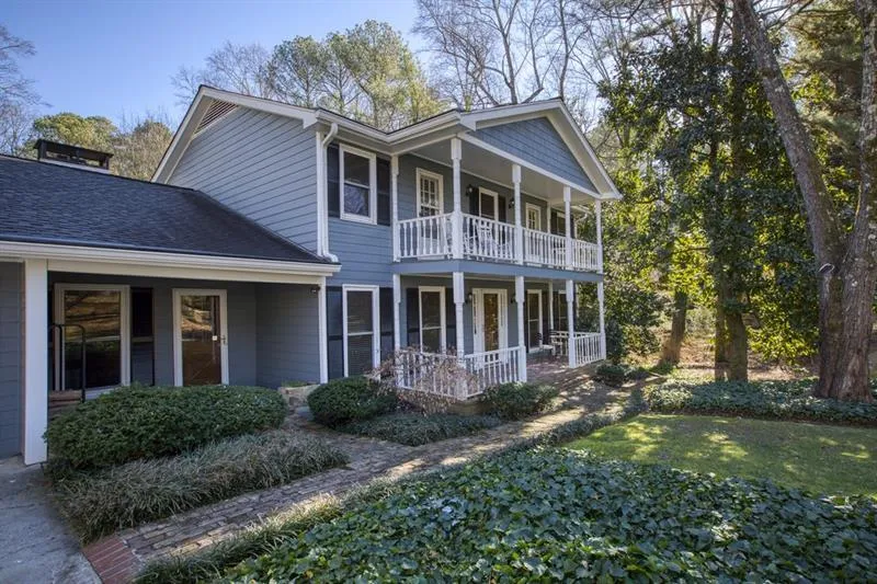 205 Stone Mill Trail, Sandy Springs, Georgia 30328, 4 Bedrooms Bedrooms, ,4 BathroomsBathrooms,Residential,Sold,205 Stone Mill Trail,6739888