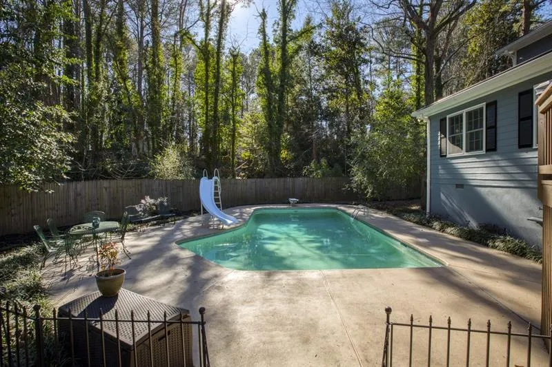 205 Stone Mill Trail, Sandy Springs, Georgia 30328, 4 Bedrooms Bedrooms, ,4 BathroomsBathrooms,Residential,Sold,205 Stone Mill Trail,6739888