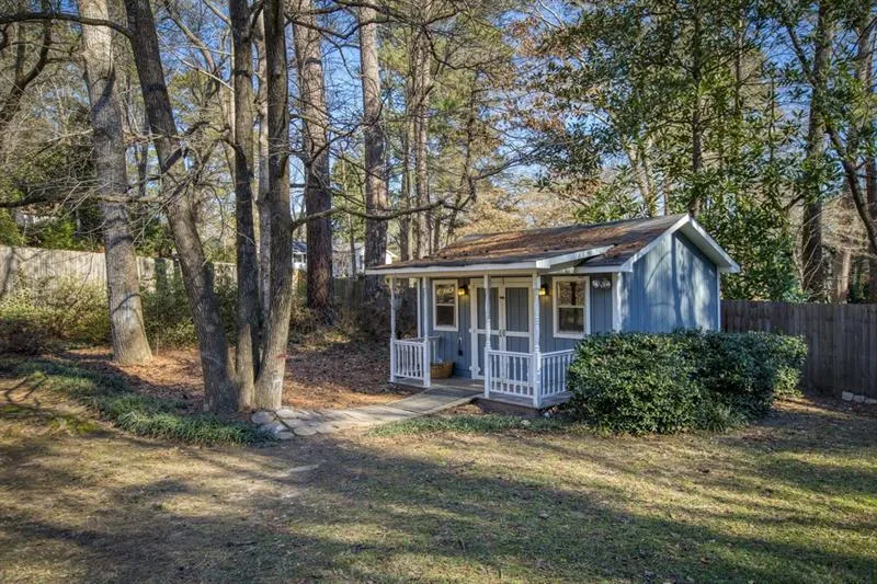 205 Stone Mill Trail, Sandy Springs, Georgia 30328, 4 Bedrooms Bedrooms, ,4 BathroomsBathrooms,Residential,Sold,205 Stone Mill Trail,6739888