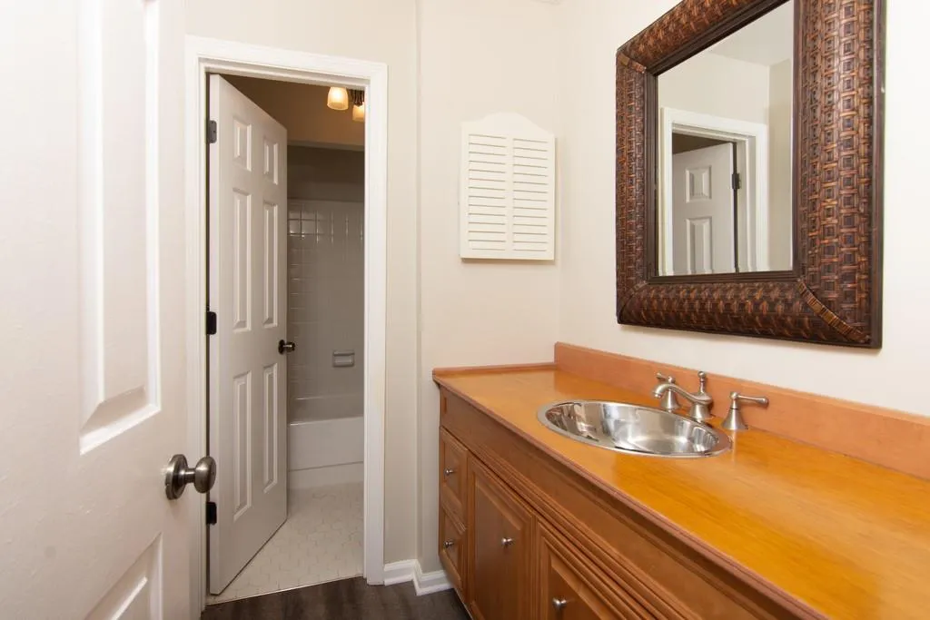 372 The Chace, Sandy Springs, Georgia 30328, 3 Bedrooms Bedrooms, ,3 BathroomsBathrooms,Residential,Sold,372 The Chace,6610221