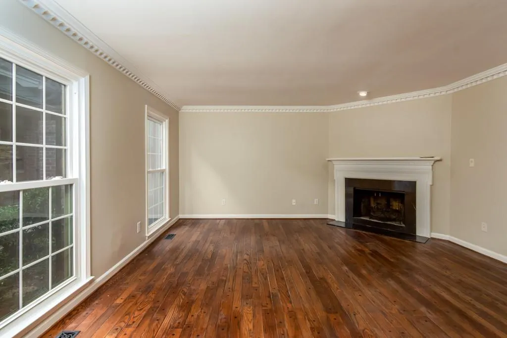 372 The Chace, Sandy Springs, Georgia 30328, 3 Bedrooms Bedrooms, ,3 BathroomsBathrooms,Residential,Sold,372 The Chace,6610221