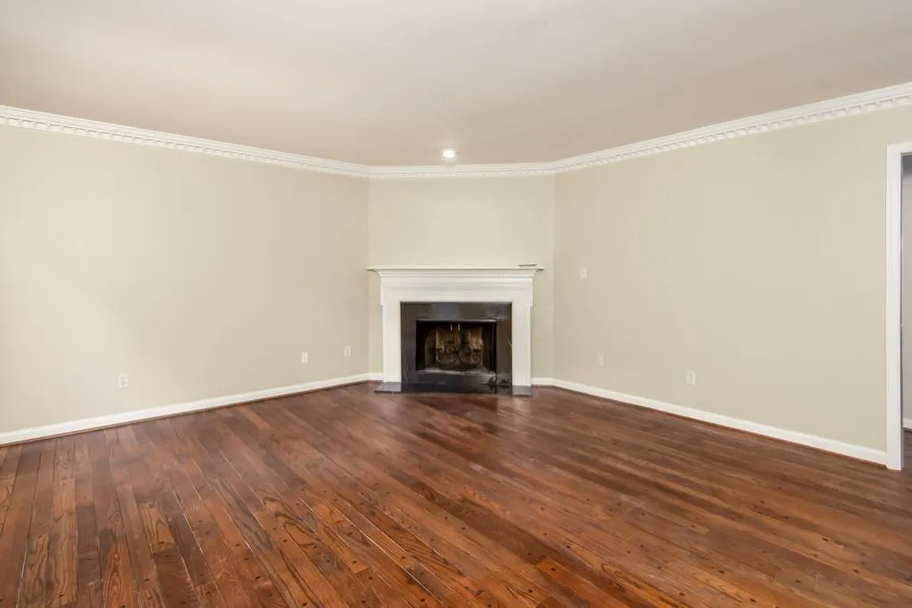 372 The Chace, Sandy Springs, Georgia 30328, 3 Bedrooms Bedrooms, ,3 BathroomsBathrooms,Residential,Sold,372 The Chace,6610221