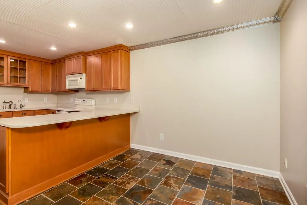 372 The Chace, Sandy Springs, Georgia 30328, 3 Bedrooms Bedrooms, ,3 BathroomsBathrooms,Residential,Sold,372 The Chace,6610221