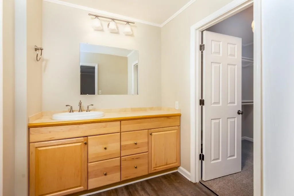 372 The Chace, Sandy Springs, Georgia 30328, 3 Bedrooms Bedrooms, ,3 BathroomsBathrooms,Residential,Sold,372 The Chace,6610221