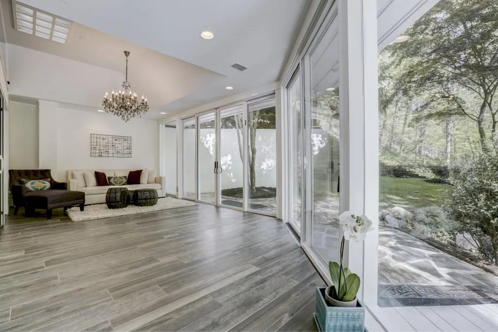 625 Idlewood Drive, Atlanta, Georgia 30327, 3 Bedrooms Bedrooms, ,3 BathroomsBathrooms,Residential,Sold,625 Idlewood Drive,5998877