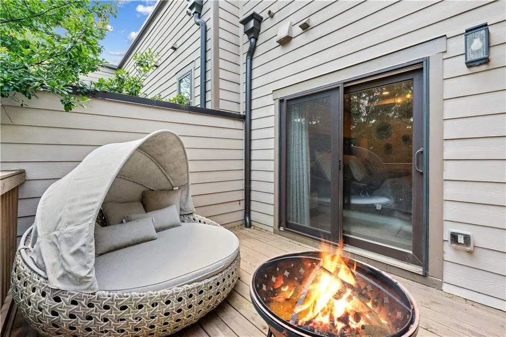 1049 Brandsford Street Nw Unit 27-01, Atlanta, Georgia 30318, 3 Bedrooms Bedrooms, ,3 BathroomsBathrooms,Residential,For Sale,1049 Brandsford Street Nw Unit 27-01,7597790